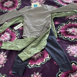 Carter's Blue and Green Dinosaur Baby Outfit Set Size 24 Months NWT